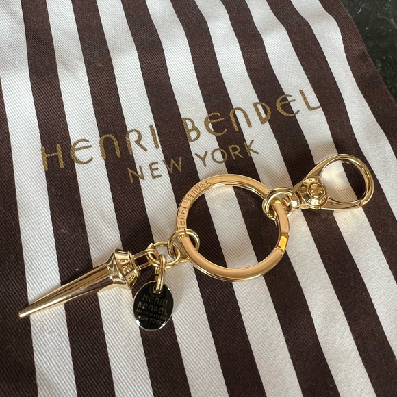 Henri Bendel Gold SPIKE and charm key ring with purse hook - Picture 2 of 10